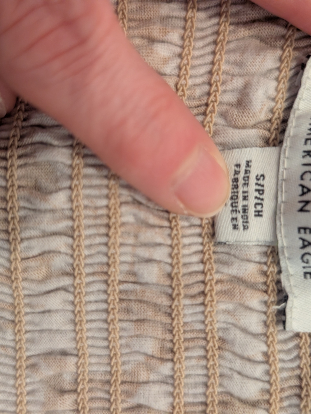 American Eagle Outfitters Beige Floral Smocked Cami Crop Top Small - Picture 5 of 8